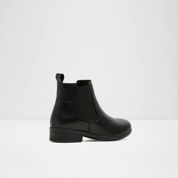 Ardene Black Chelsea Boots - Picture 2 of 3